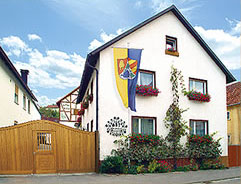 Weinbau-Keller-Grundstueck
